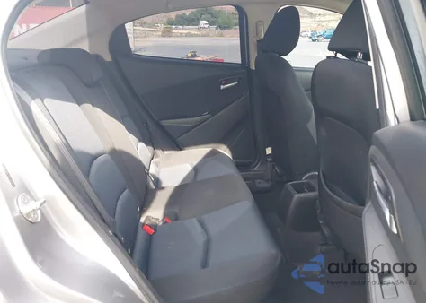 2016 Scion Ia из США, поврежденный, VIN 3MYDLBZV3GY135557